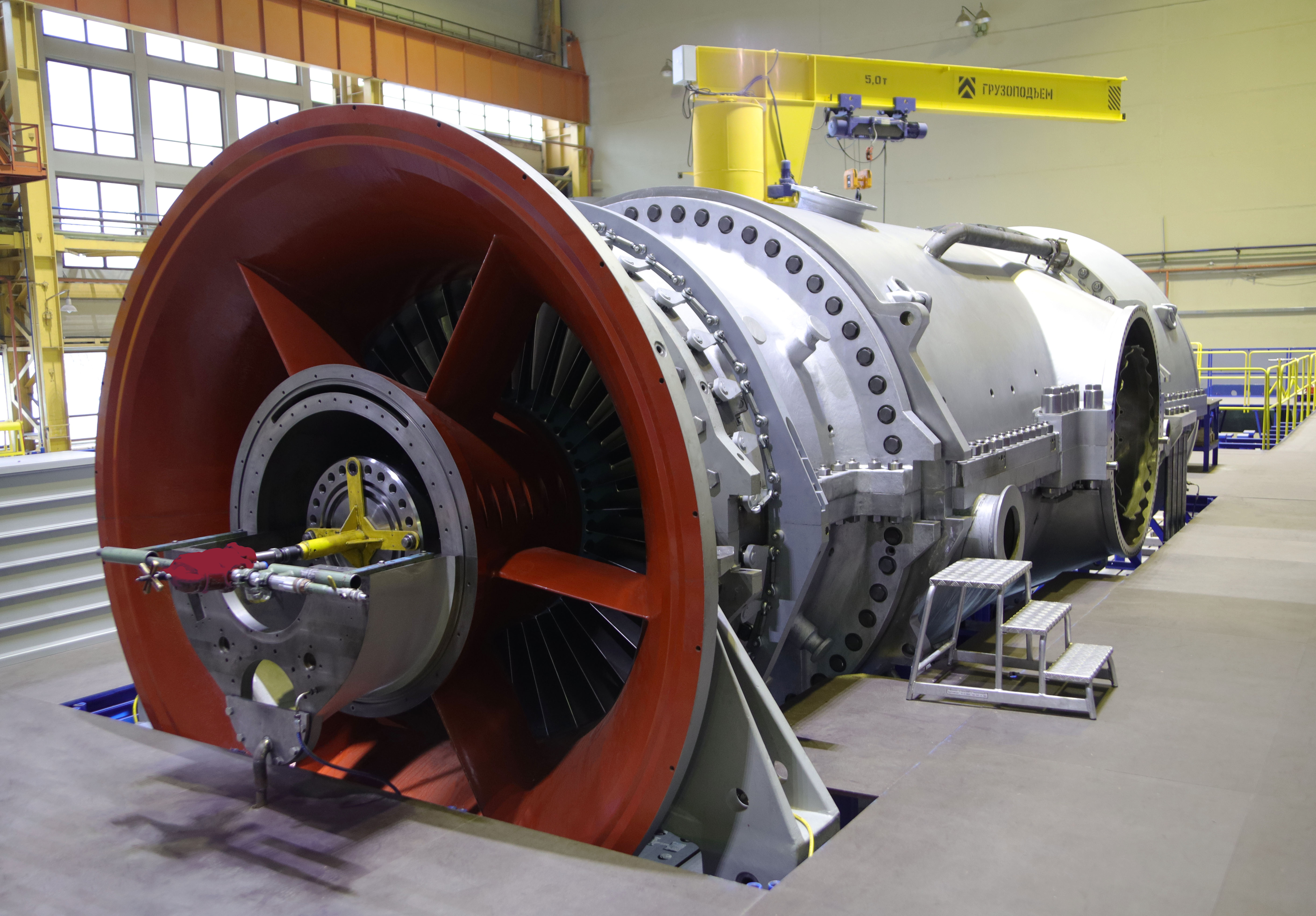 Сборка головного образца российской газовой турбины большой мощности ГТЭ-170