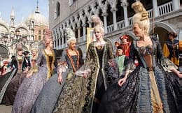 Выставка фотографий "Венецианский карнавал"