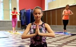 Занятия йогой в "Силовых машинах"